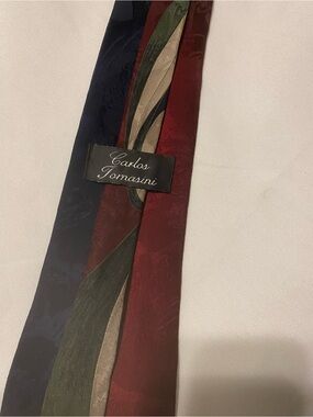 Red & Navy Patterned Silk Tie
